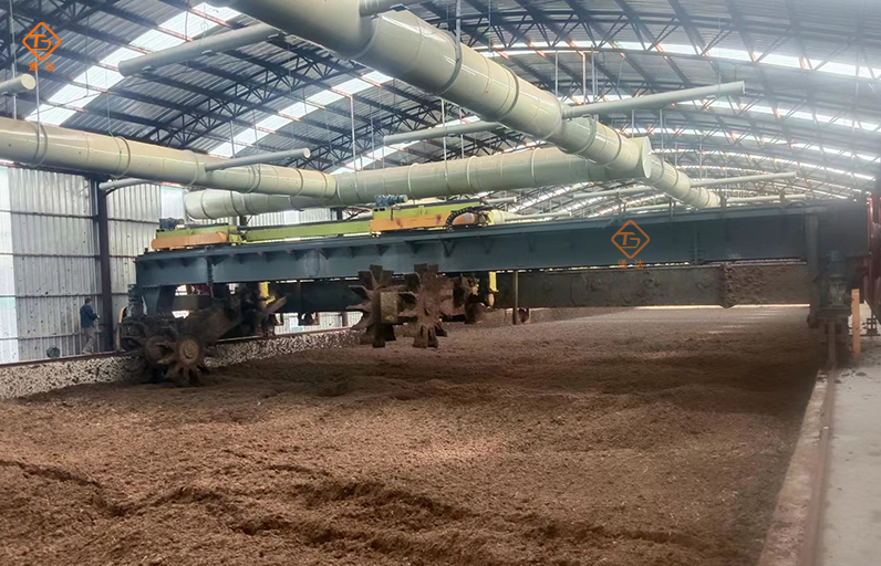 甘蔗渣發(fā)酵有機(jī)肥用哪款翻堆機(jī)好 甘蔗渣發(fā)酵有機(jī)肥用哪款翻堆機(jī)好